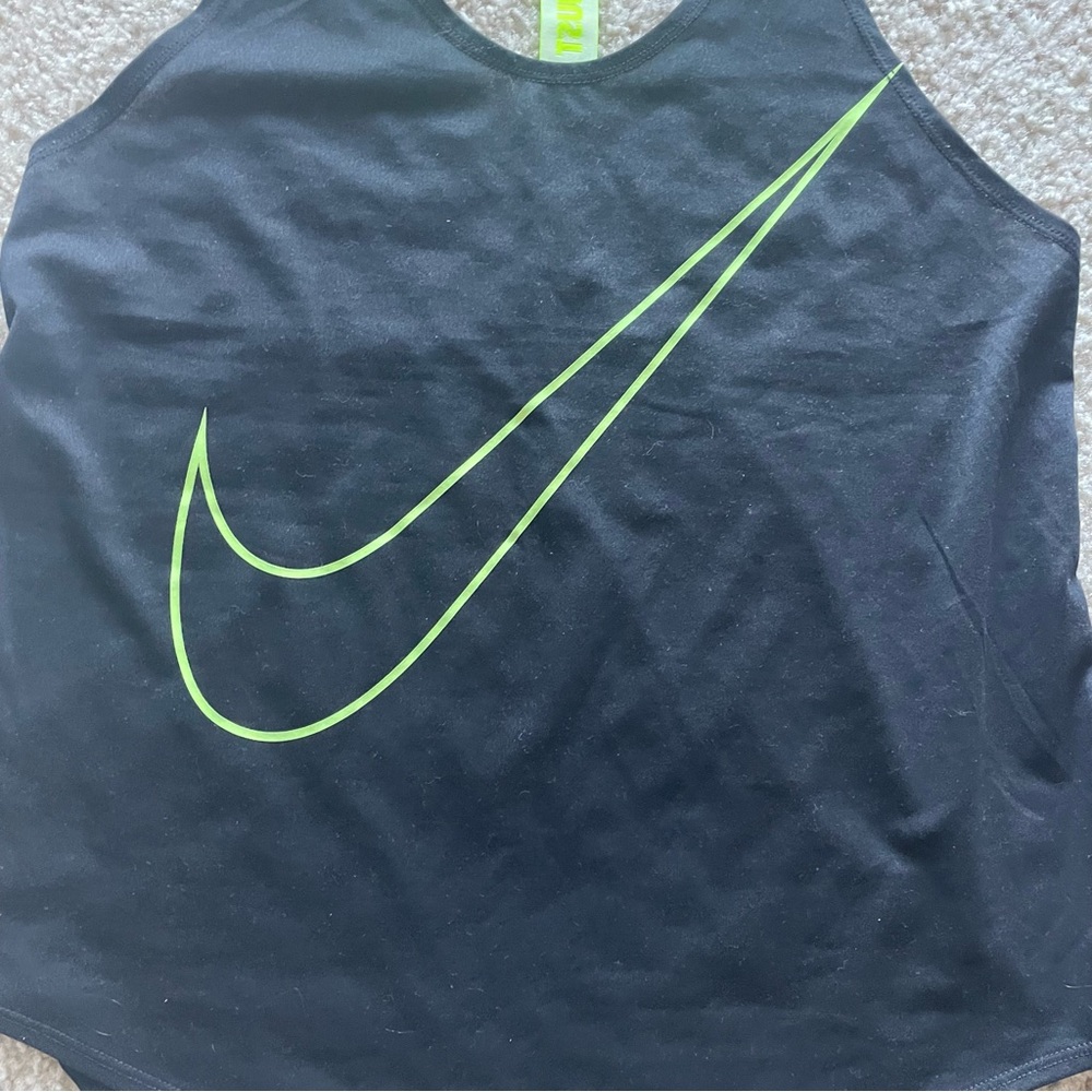 Nike Dri-FIT Tank Tops (2) - Picture 3 of 9